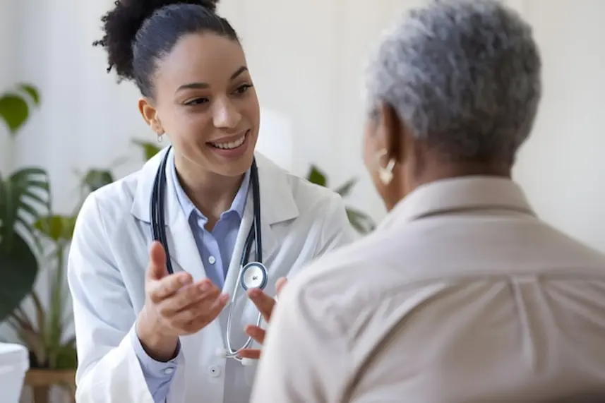 Kỹ Năng Giao Tiếp Với Bệnh Nhân: Chìa Khóa Xây Dựng Niềm Tin Trong Y Học